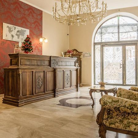 Hotel Ferdinand Haţeg Esterno foto