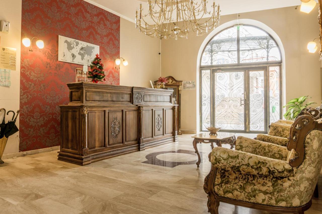 Hotel Ferdinand Haţeg Esterno foto