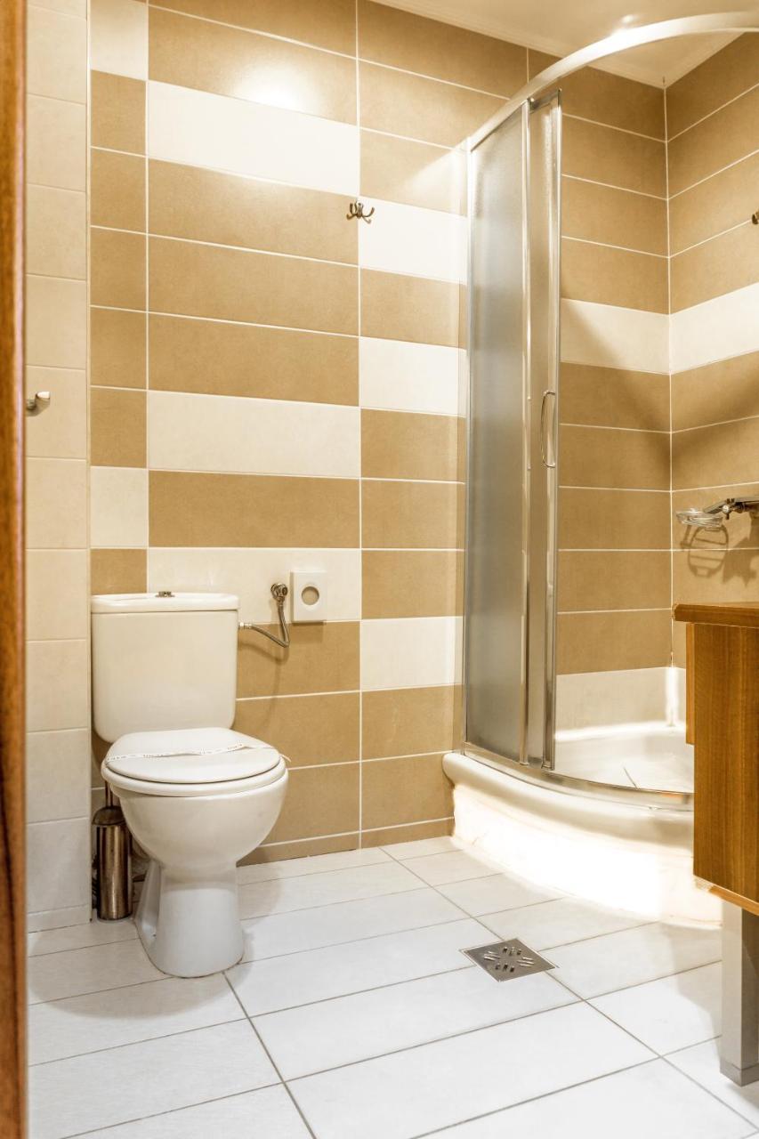 Hotel Ferdinand Haţeg Esterno foto