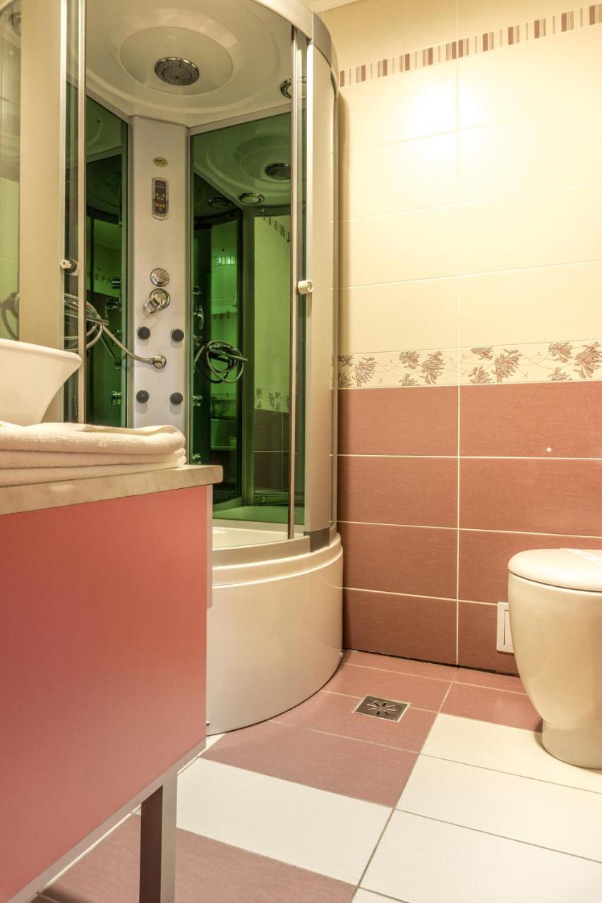 Hotel Ferdinand Haţeg Esterno foto